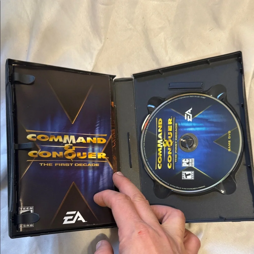 Command & Conquer: The First Decade PC DVD - game by EA